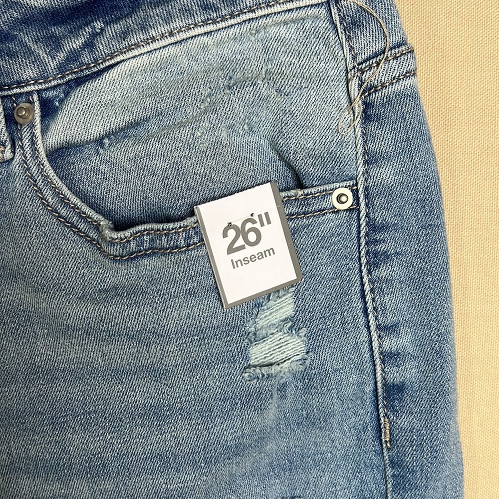 👖NWT Time & Tru Mid-Rise Slim Jeans - Picture 3 of 13
